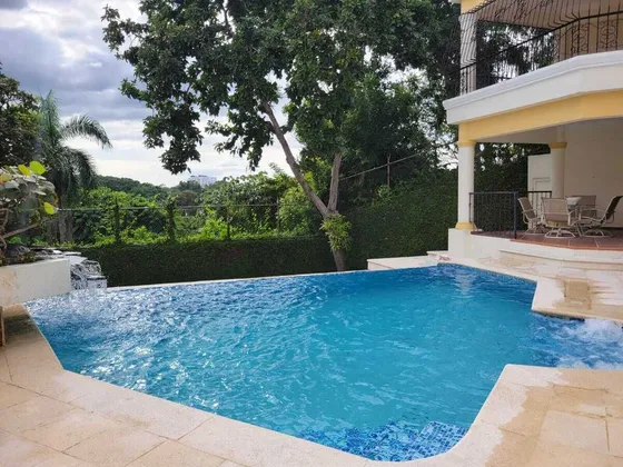 Casa En Alquiler De 4 Habitaciones Amueblada  En Arroyo Hondo 3