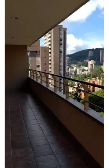 Venta Apartamento El Poblado Las Santas Por Mall Verona