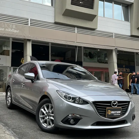 Mazda 3 2.0 Touring