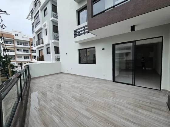 Apartamento En Venta Y Alquiler En El Mirador Norte, Santo Domingo, 2 Habitaciones, 2do Nivel Con Terraza