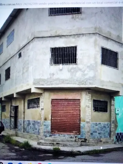Venta De Un Edificio Residencial Con Un Local Comercial, Urb. Coromoto, Maracay.