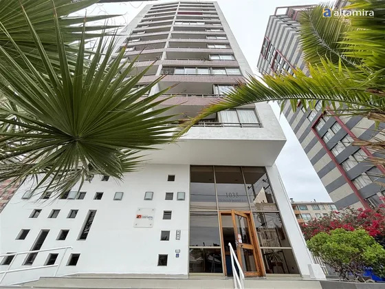Departamento En Arriendo De 1 Dorm. En Iquique