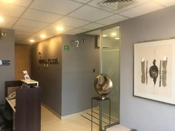 Moderna E Impecable Consulta Dental Con Permisos Y...