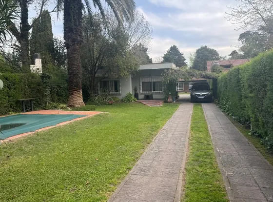 Venta De Casa - Parque Leloir-apta Credito