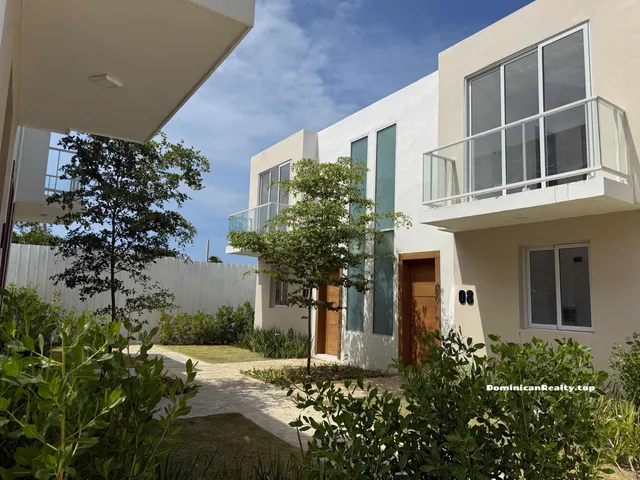 Renta Townhouse Sin Muebles Bávaro
