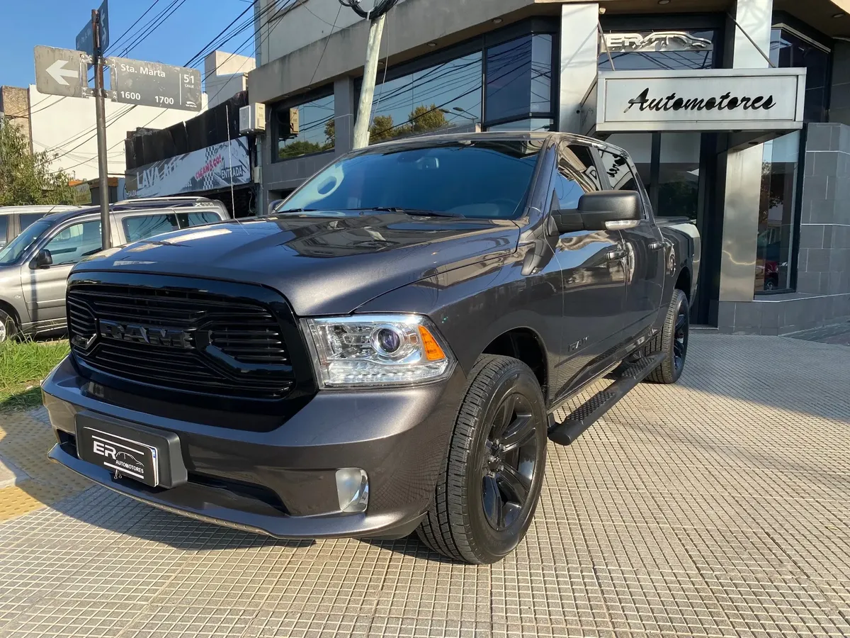 Dodge Ram 5.7 Laramie 4x4