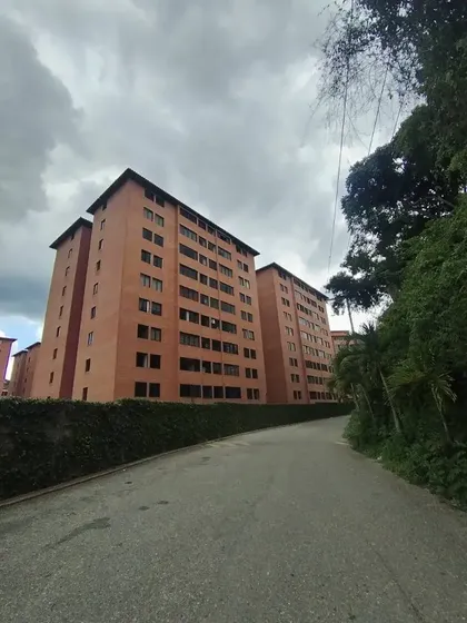 ¡oportunidad De Alquiler De Apartamento. Vive Seguro Y Con Clima De Montaña En Parque Caiza