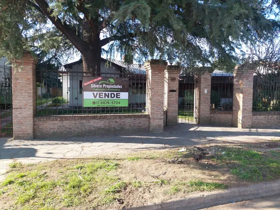 Venta De Casa 4 Ambientes Hurlingham