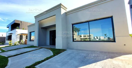 Casa Chalet De 5 Ambientes  En Venta En Puertos, Escobar, G.b.a. Zona Norte