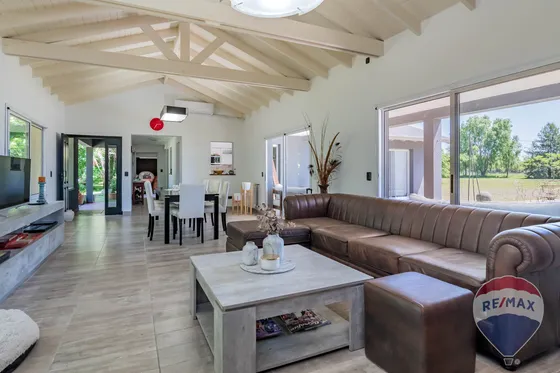 Casa En Venta En Laguna Vitel