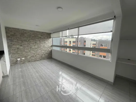 Apartamento En Monseñor Alfonso Uribe Jaramillo. 2 Habitaciones, 48 M², Id: 121615