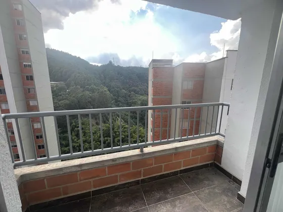 Lindo Apto En Aires Del Campo Loma De San Jose Sabaneta Cod. 250225-02