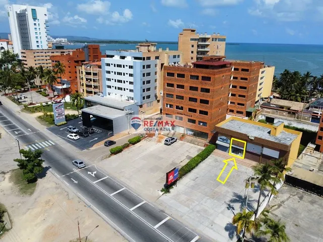 Remax Vende Local Comercial En Tucacas, A Metros Del Hotel Baywacht