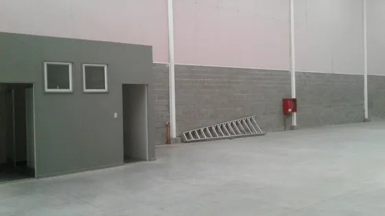 Galpón Arriendo Desde 576m2 San Ignacio / Outlets