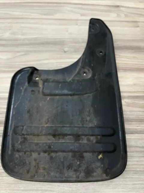 Lameira Traseira Esquerda Hilux 2005 A 2015