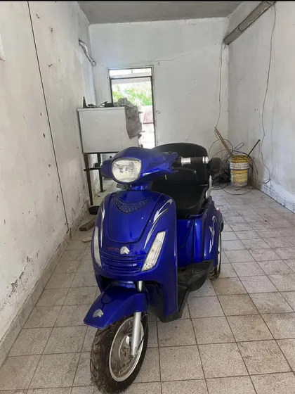 Moto Eléctrica Lucky Lion New Tri