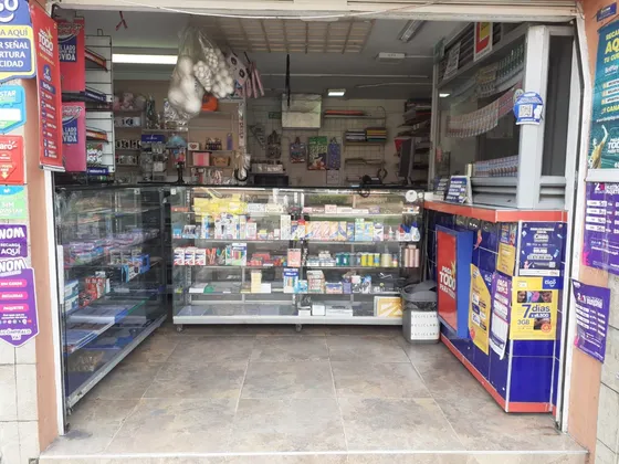 Papeleria Y Miscelanea En El Barrio Modelia - Bogotá D.c.