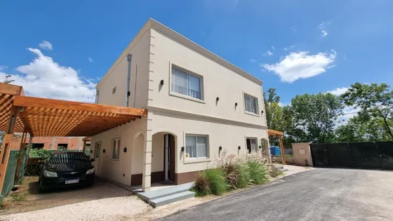 Casa Duplex 3 Ambientes Amueblada En Barrio Cerrado Metz Village. Pilar.