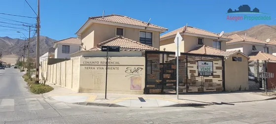 Casa En Venta De 3 Dorm. En Copiapó