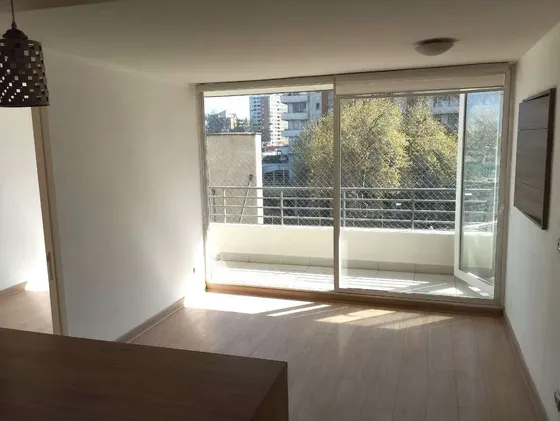 Arrienda Departamento 2 Dormitorios + 1 Baño En Ñuñoa