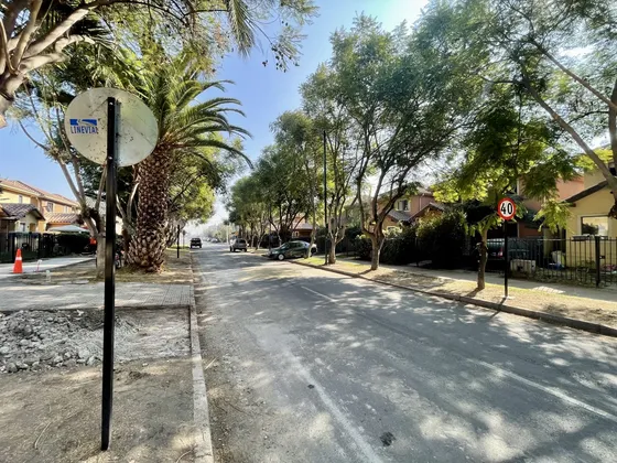 Acogedora Casa En Venta, Alberto Undurraga, Huechuraba.