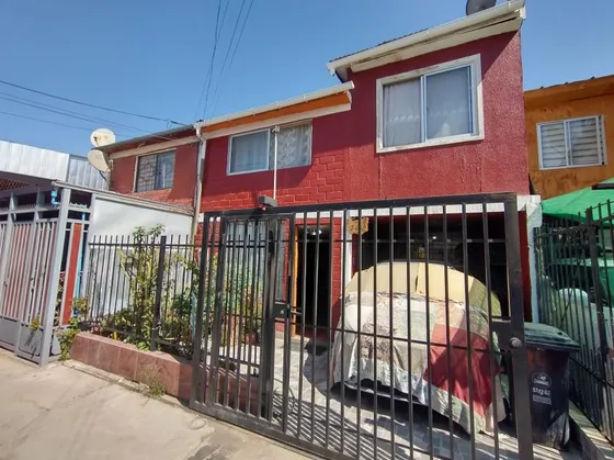 Rebajadisima!!!  Casa Regularizada Con Grandes Espacios.