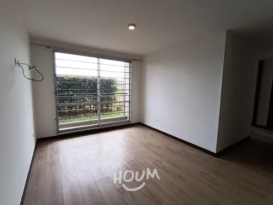 Apartamento En Casas Grises. 3 Habitaciones, 74 M², Id: 118007