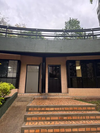 Se Alquila Local Comercial Res. Altos Del Mirador (sr) 