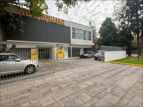 Arriendo En Vitacura - Local Comercial - 542 M2 / 300 Uf