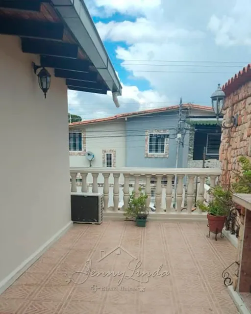 Casa En Venta 160 Mts. En Urb. Macro-villa, La Morita Aragua