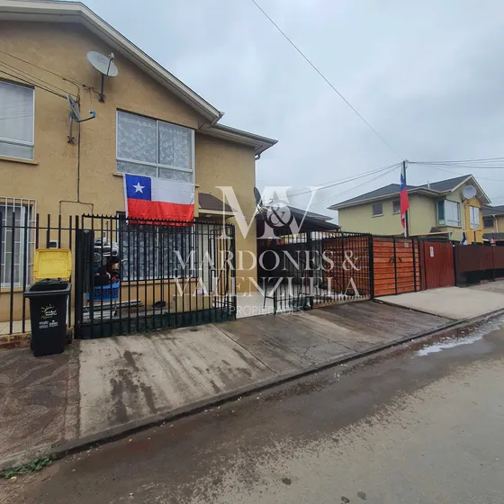 Oferta, Casa De 4d/2b En Sector El Abrazo Ii (174062)