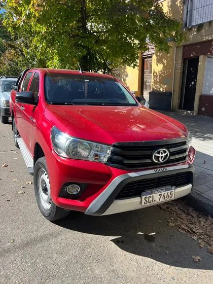 Toyota Hilux 2.4 D.cab. T.dsl Dx