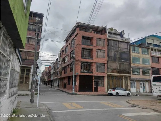 Comercial En  Marsella(bogota) Rah Co: 25-311