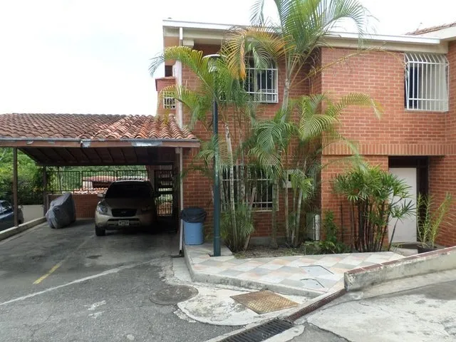 Se Vende Casa En El Hatillo Mls #20-17299