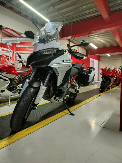 Ducati Multistrada V4s Travelradar