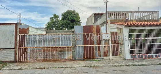 Casa En Venta En Barquisimeto Ubicada En Zona Oeste Precio De Oportunidad Contactame Soy Tu Agente Inmobiliario De Confianza Mehilyn Perez
