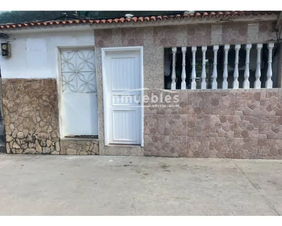 Casa Remodelada Y En Obra Gris Urb Camuri Grande Naiguata