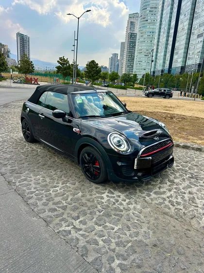 Mini John Cooper Works 2.0 Hot Chilli At