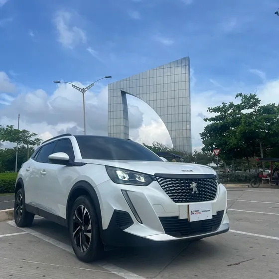 Peugeot 2008 1.2 Allure