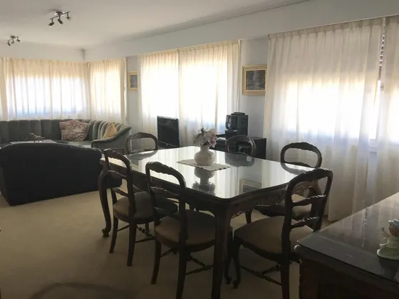 Departamento En Venta - 3 Dormitorios 4 Baños - 170mts2 - Lomas De Zamora
