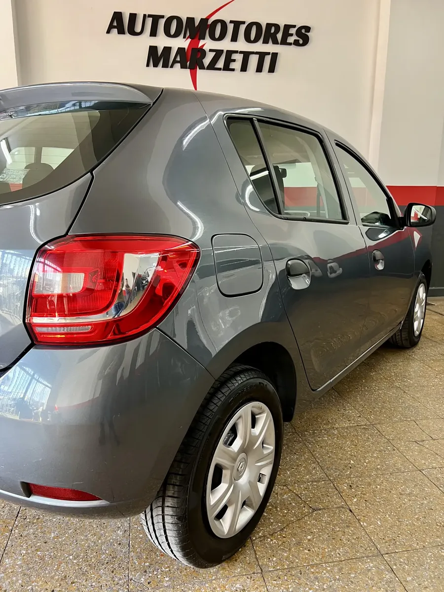 Renault Sandero 1.6 Expression Pack 90cv5289849423980236814