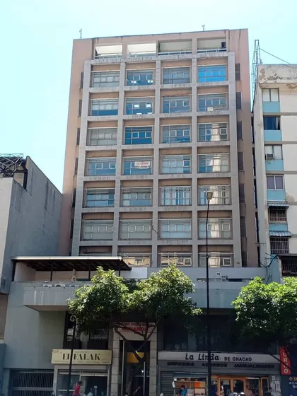 En Alquiler Amplia Oficina En Chacao, Av. Francisco De Miranda Galería. (r.o)