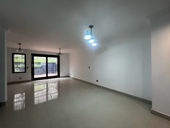 Casa En Venta, El Poblado