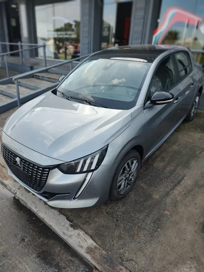 Peugeot 208 1.6 Feline Tiptronic