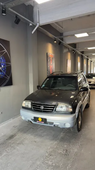 Suzuki Grand Vitara 2.0 Mt