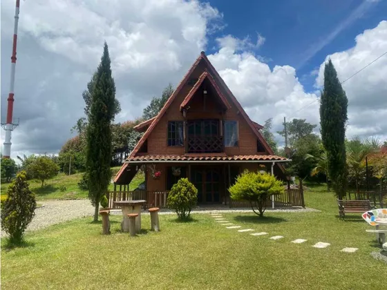 Venta De Casa Finca  Tipo Chalet En San Vicente - Guarne, Antioquia