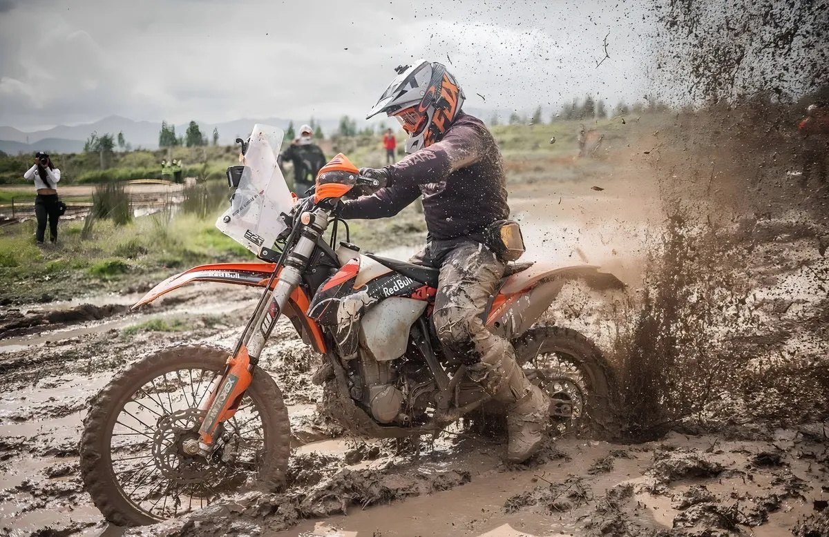 V-MOL 1,5Lt. Shampoo Desengraxante Lavagem Automotiva Vonixx - Imagem 3