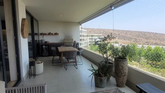 Departamento En Venta De 5 Dorm. En Las Condes