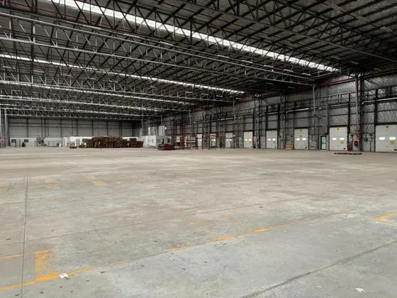 Importante Planta 15450 M2 En Parque Industrial