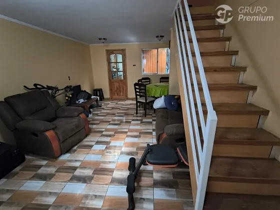 Casa En Venta De 2 Dorm. En Puente Alto
